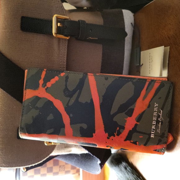 Burberry Handbags - Burberry Long Wallet Camo/Orange